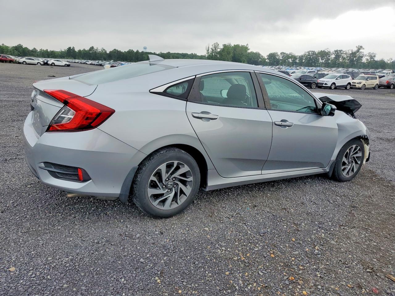 2018 Honda Civic Ex - Фото 3