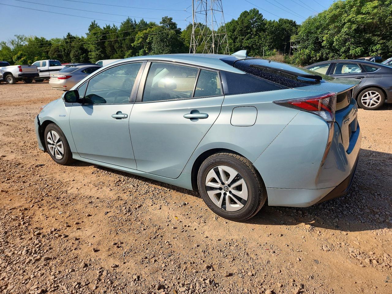 2017 Toyota Prius Three - Фото 2