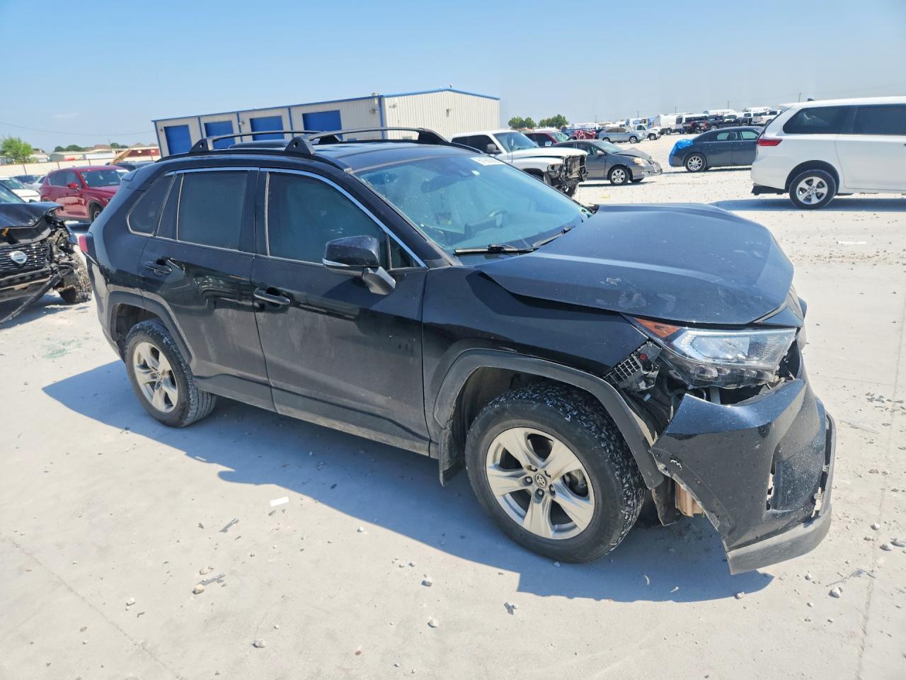 2021 Toyota Rav4 Xle - Фото 4