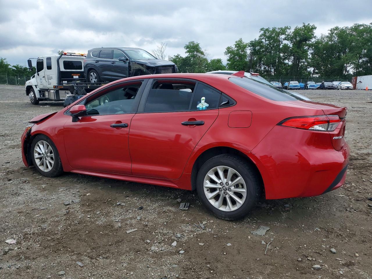 2021 Toyota Corolla Le - Image 2
