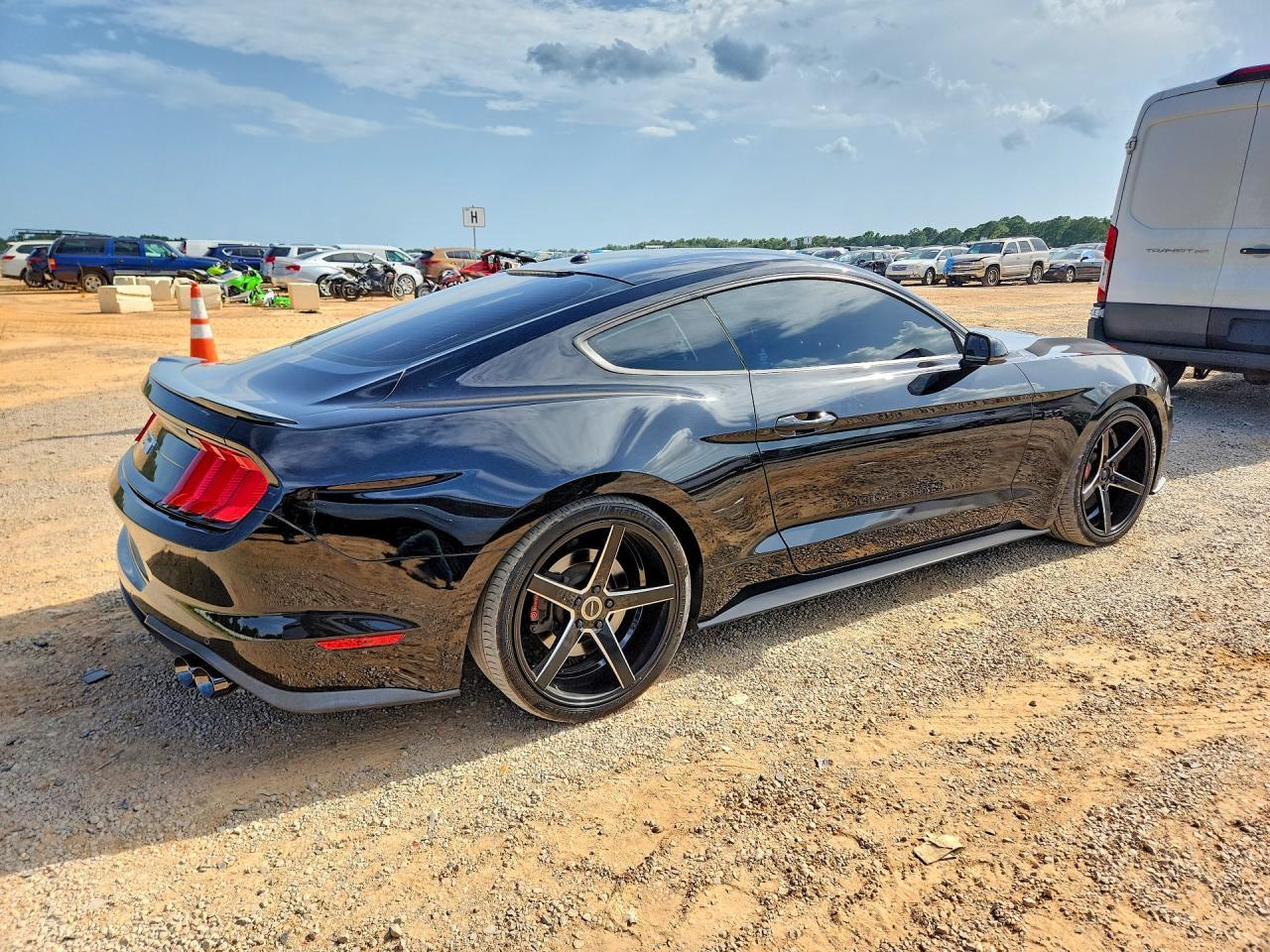 2018 Ford Mustang Gt - Фото 3