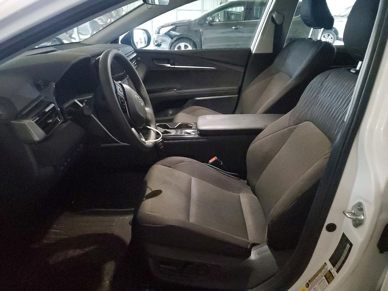 2025 Toyota Camry Le - Фото 7