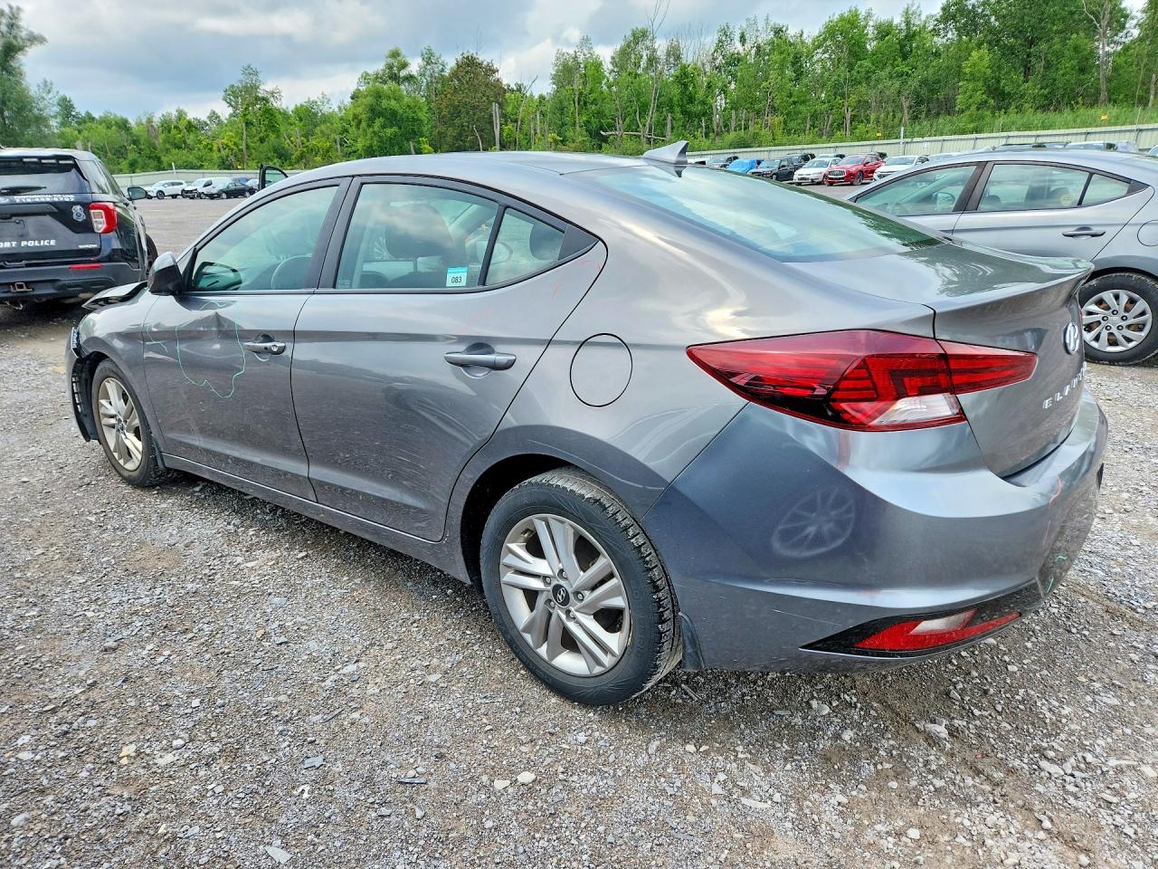 2020 Hyundai Elantra - Фото 2