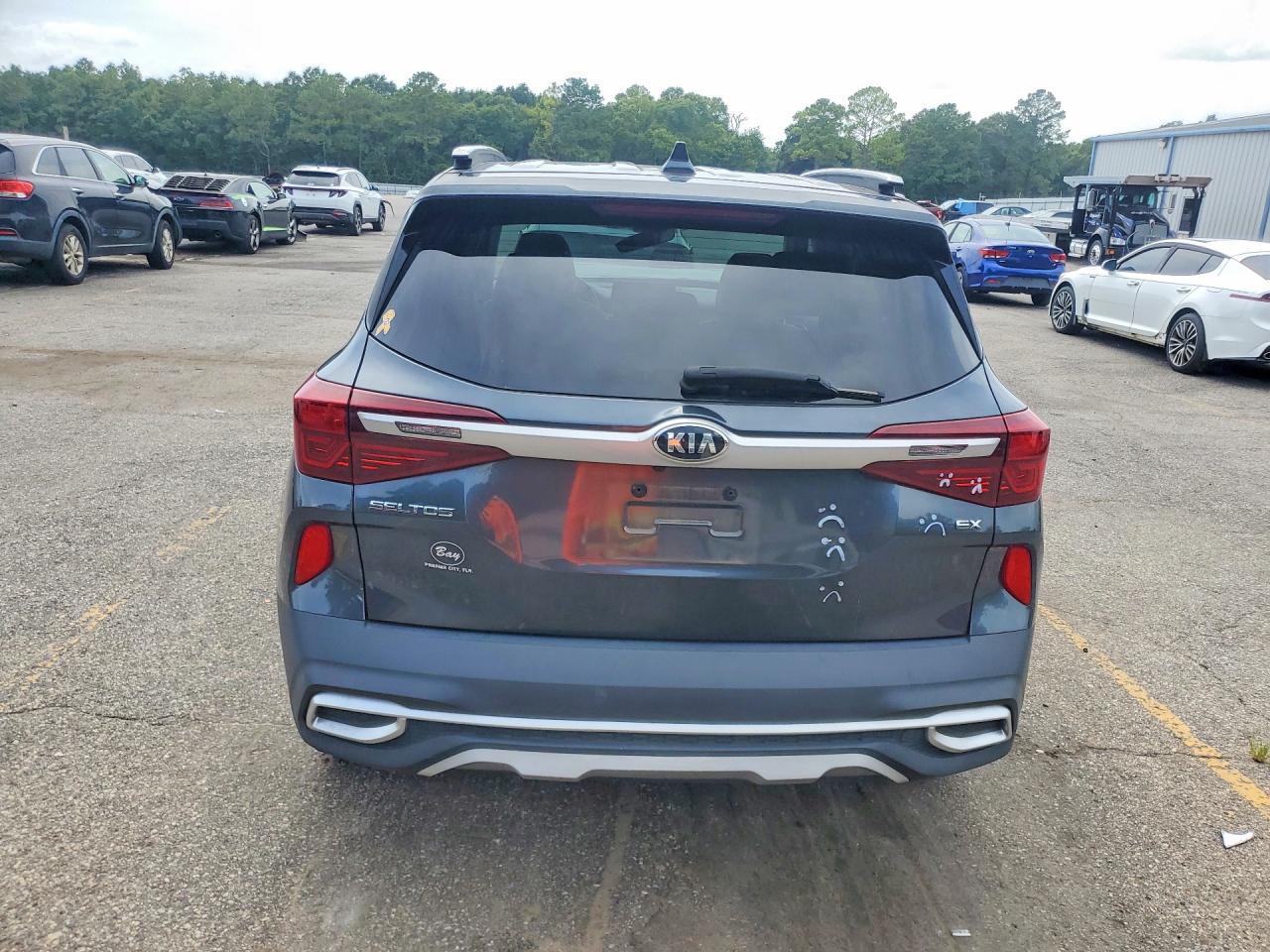 2021 Kia Seltos Ex - Image 6