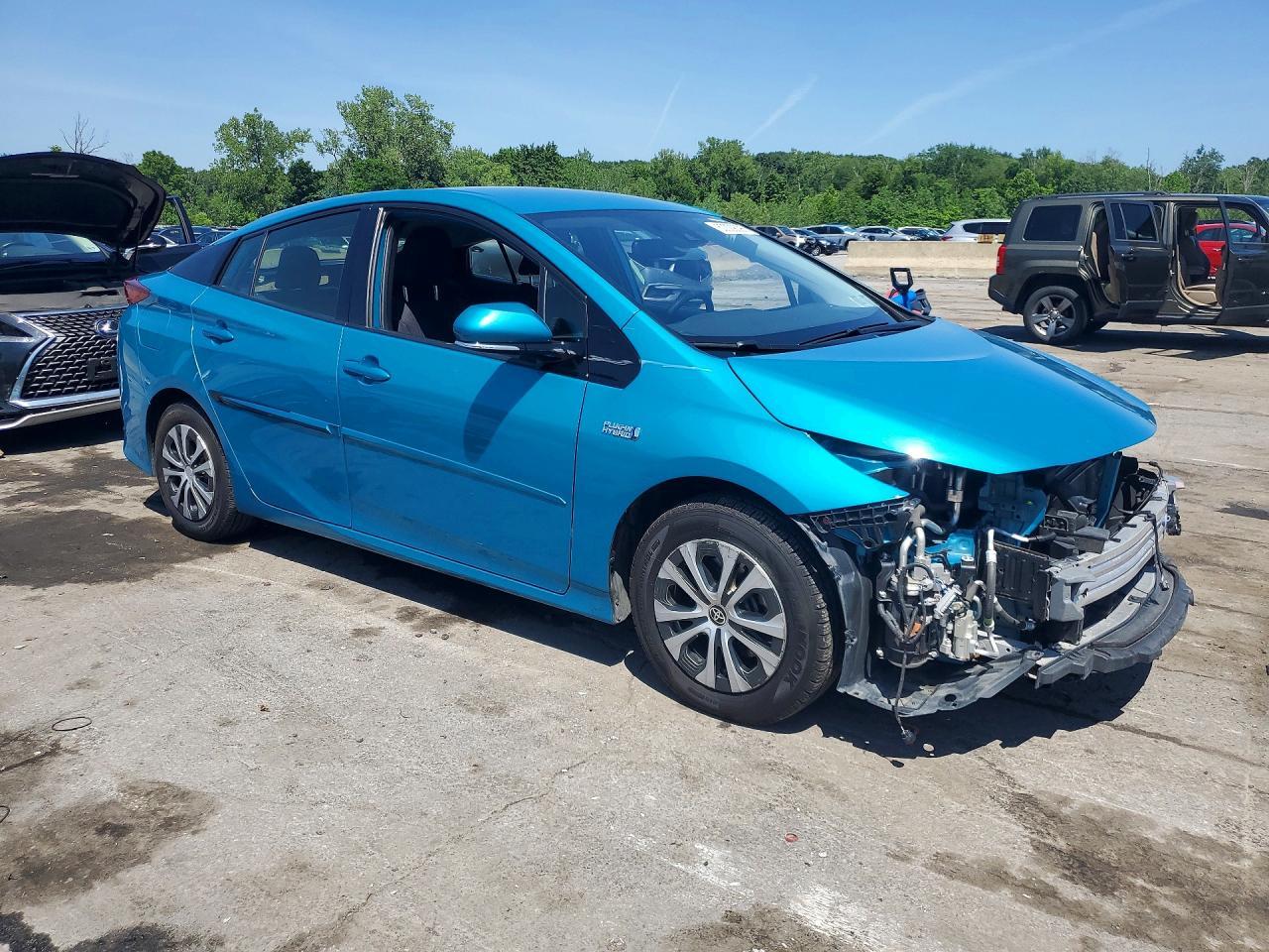 2020 Toyota Prius Prime Le - Image 4