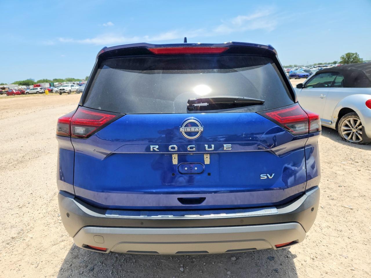 2022 Nissan Rogue Sv - Image 6