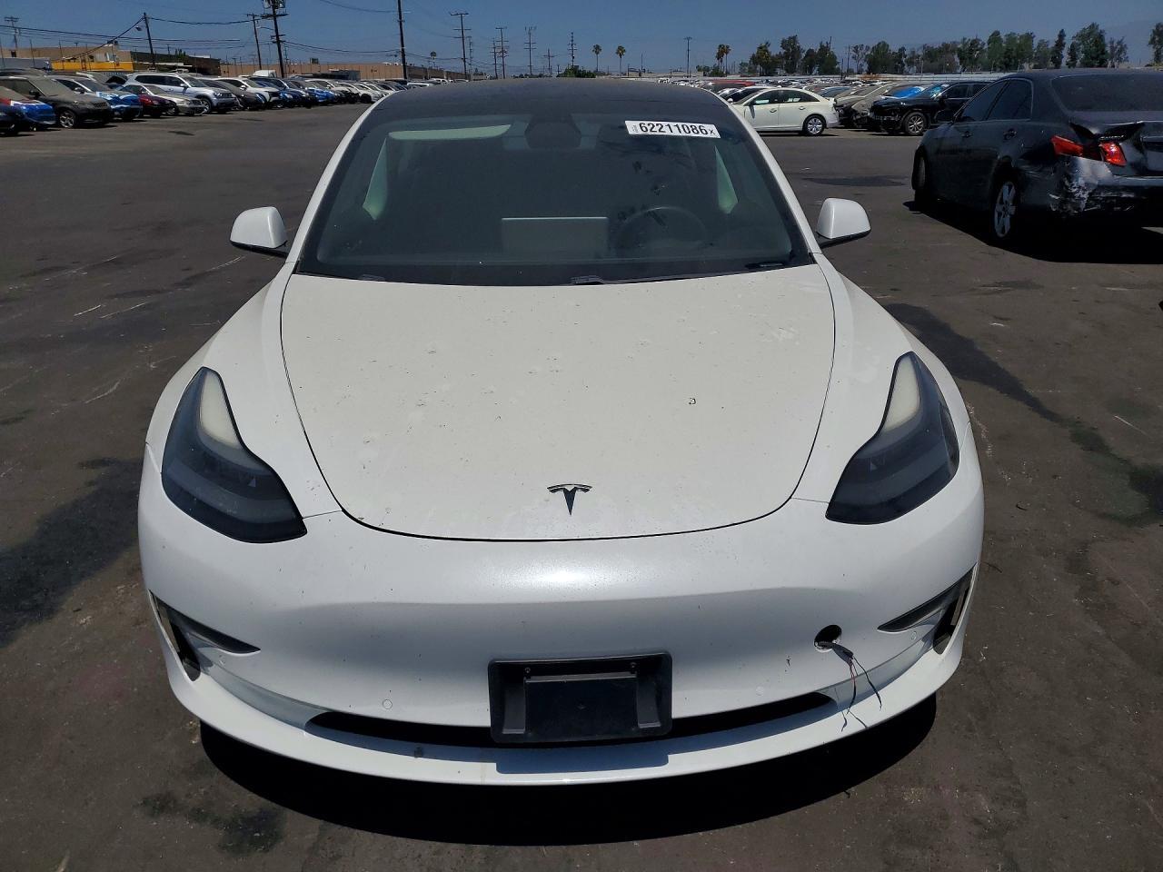 2021 Tesla Model 3 - Фото 5