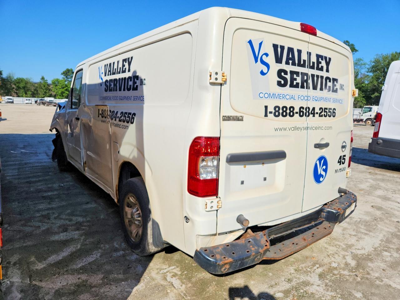 2015 Nissan Nv 1500 - Фото 2