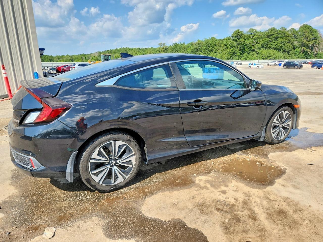 2018 Honda Civic Ex - Image 3
