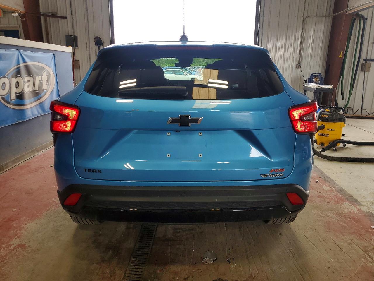 2025 Chevrolet Trax 1Rs - Фото 6