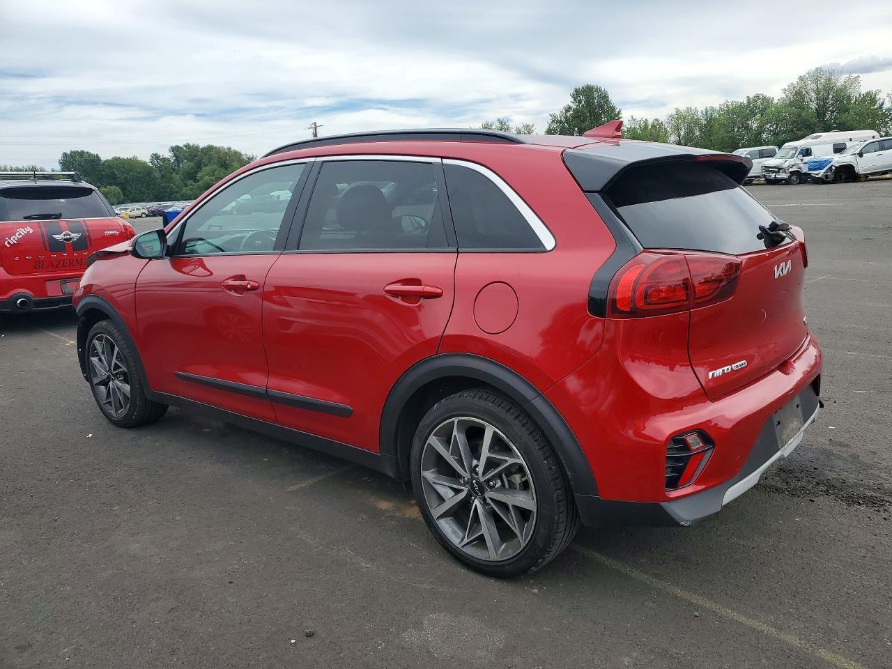 2022 Kia Niro Touring Special Edition - Фото 2