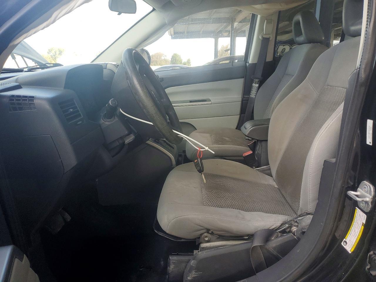 2007 Jeep Compass - Image 7
