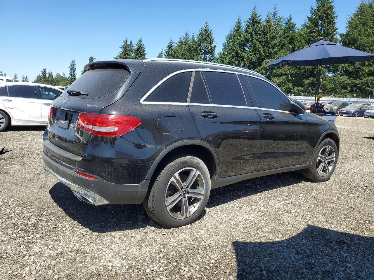 2017 Mercedes-Benz Glc 300 4Matic - Фото 3