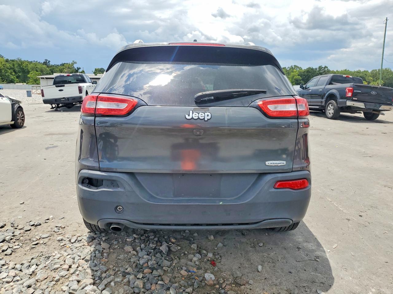 2016 Jeep Cherokee Latitude - Фото 6