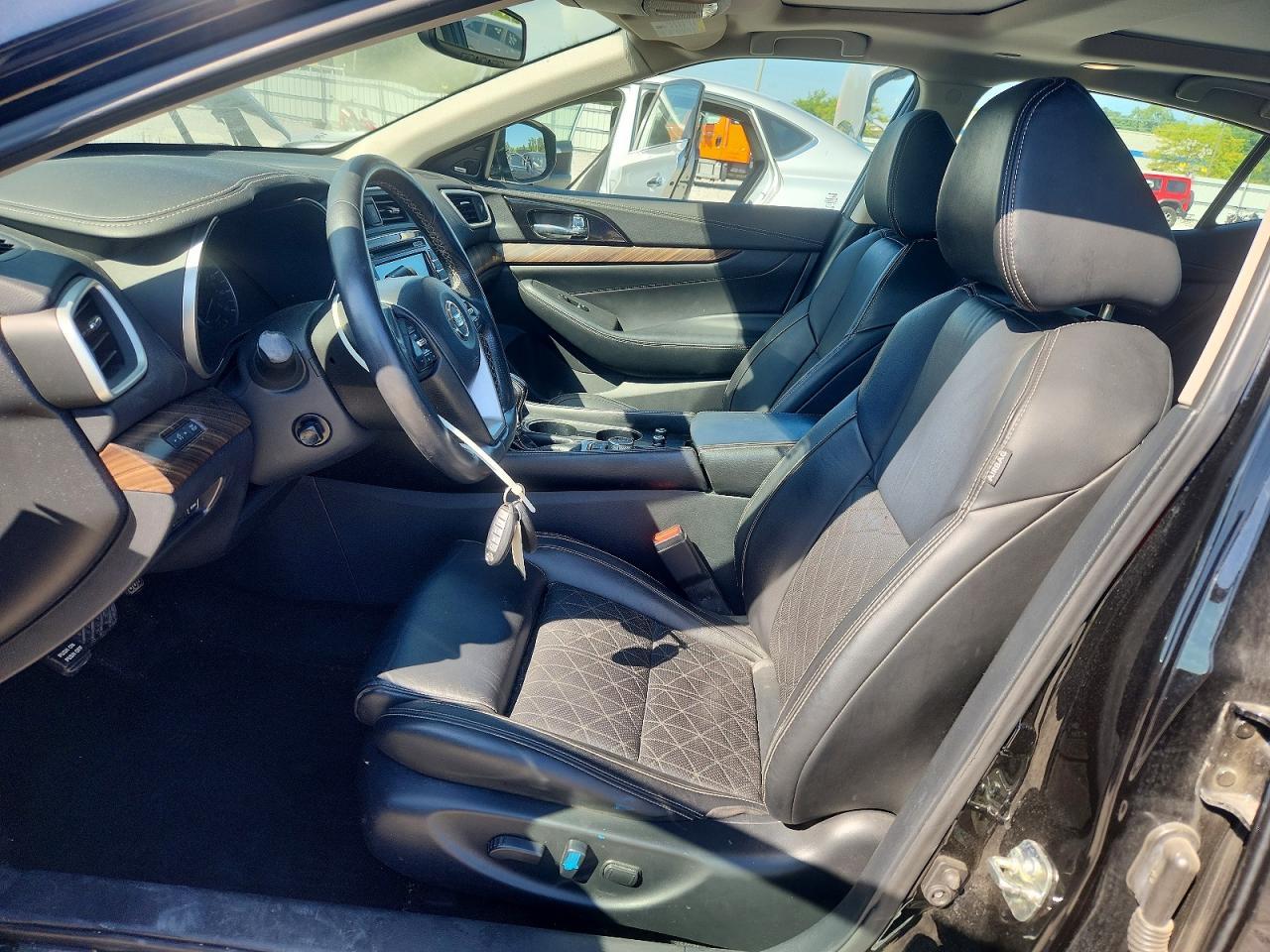 2017 Nissan Maxima Platinum - Image 7