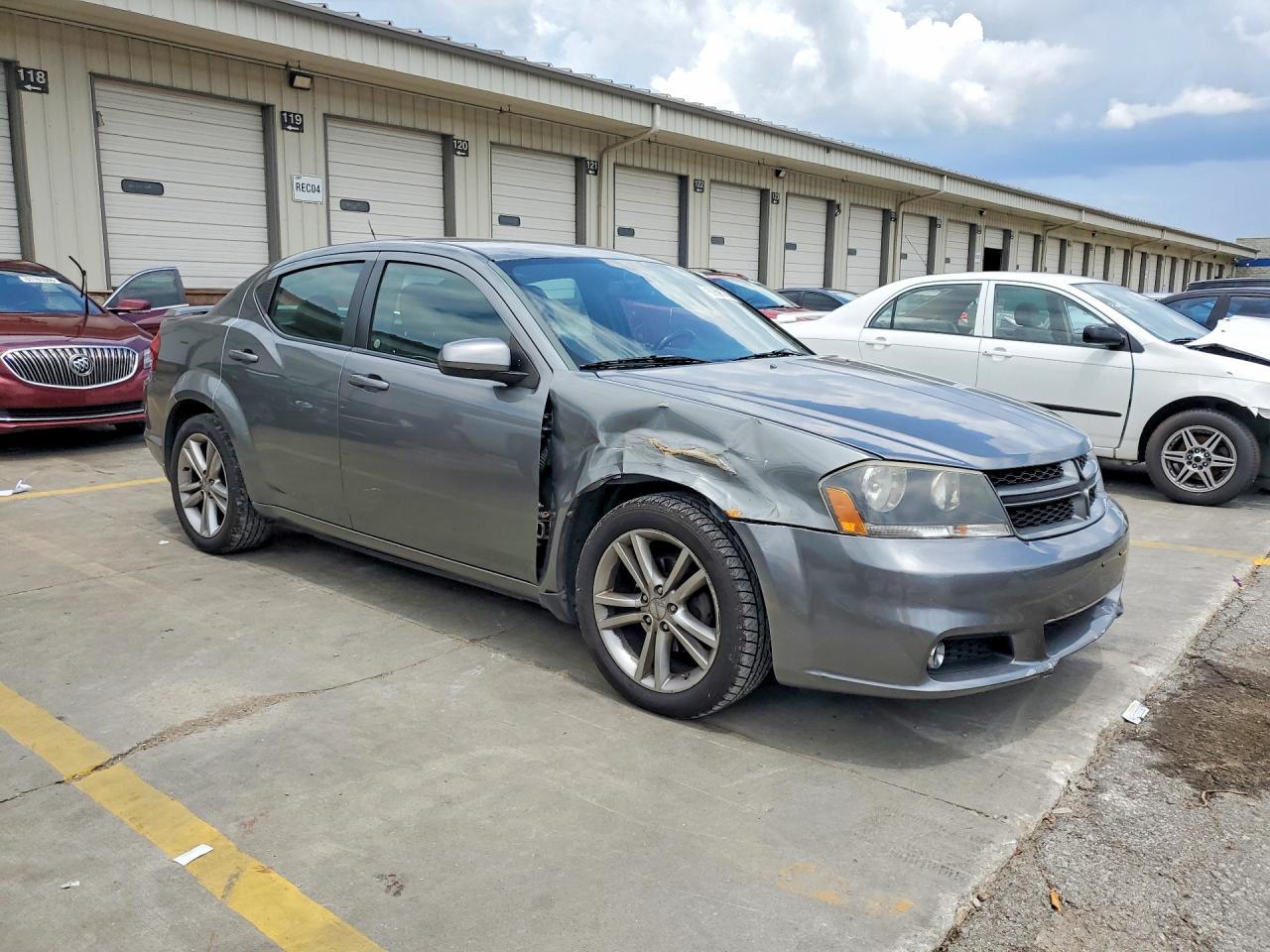 2013 Dodge Avenger Sxt - Image 4