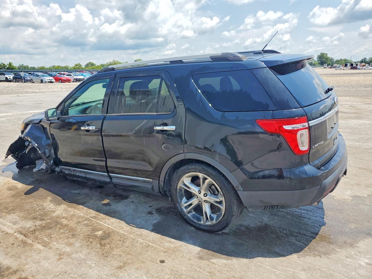 2012 Ford Explorer Limited - Image 2