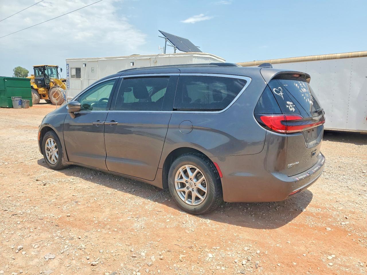 2022 Chrysler Pacifica Touring L - Фото 2