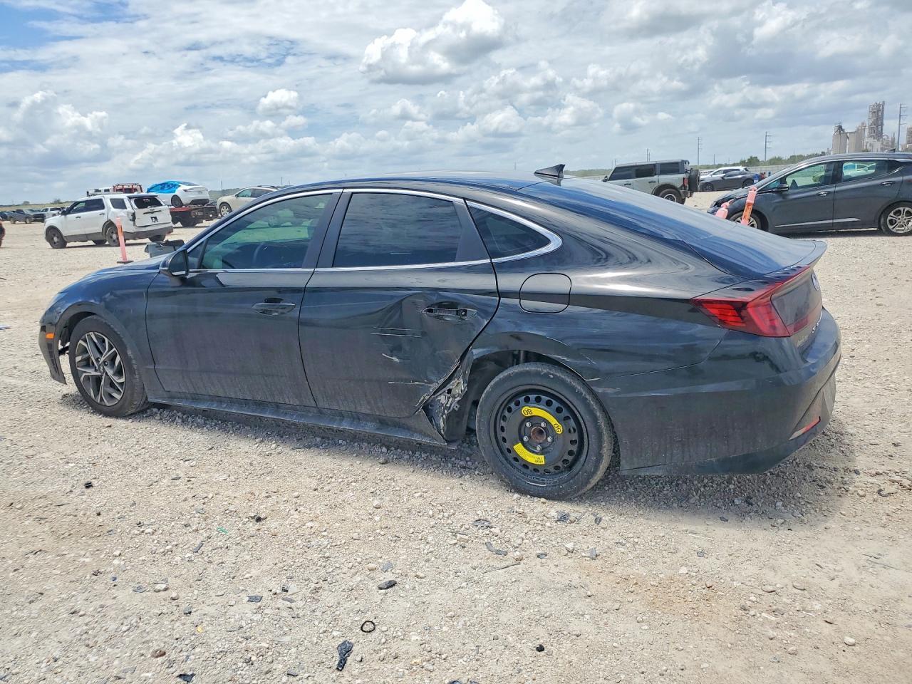 2022 Hyundai Sonata Sel - Image 2
