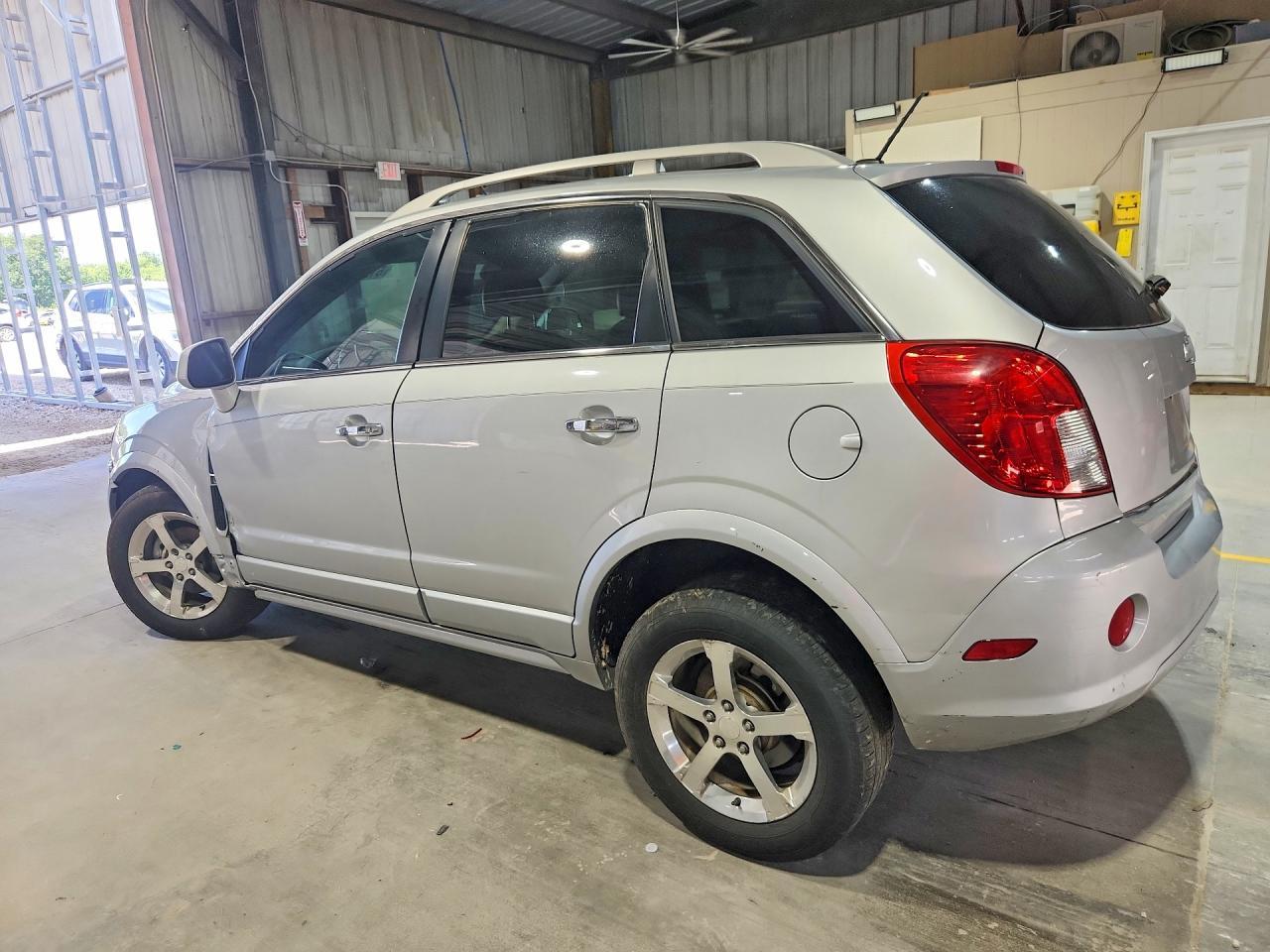 2014 Chevrolet Captiva Lt - Image 2