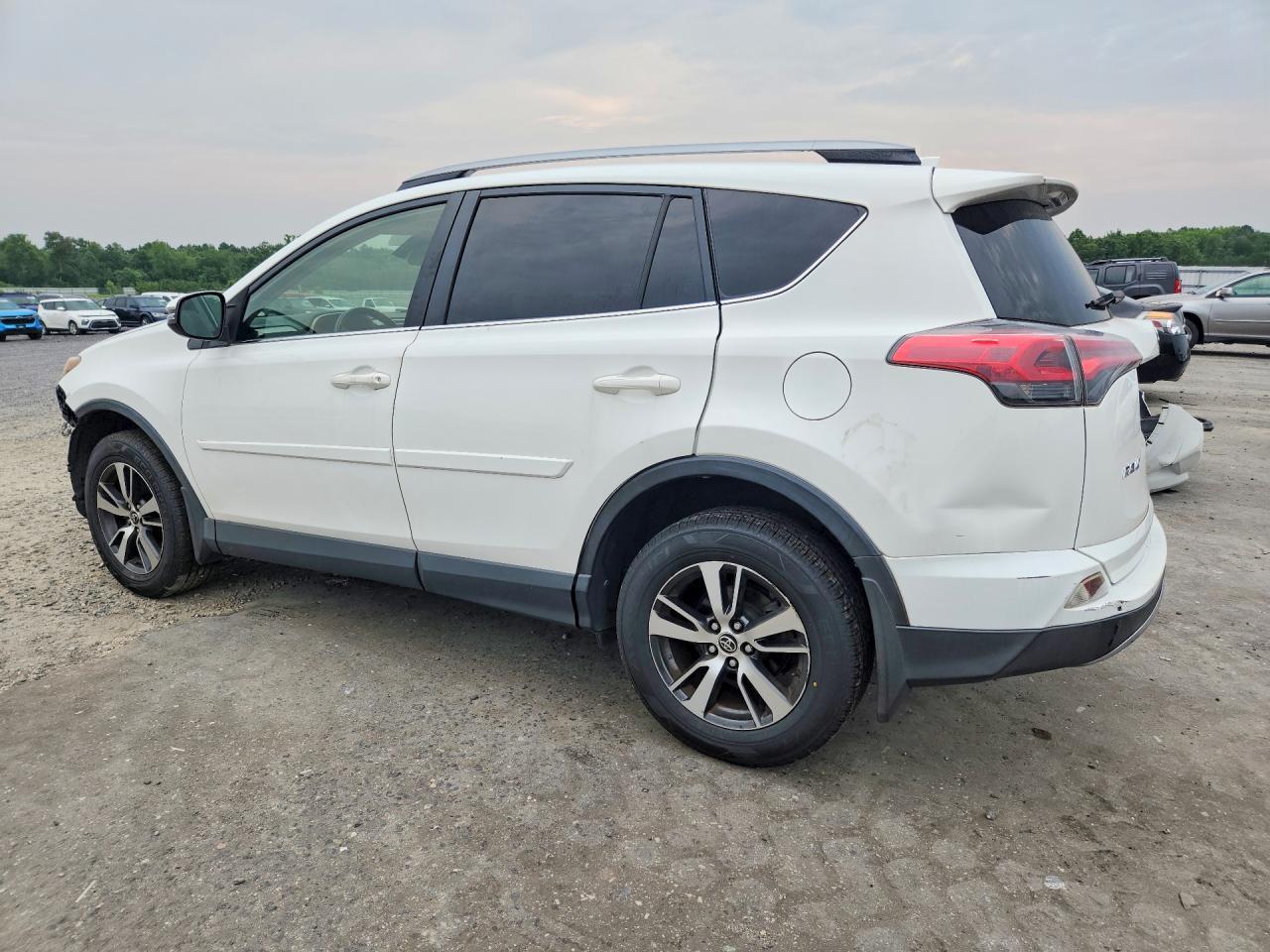 2018 Toyota Rav4 Xle - Фото 2