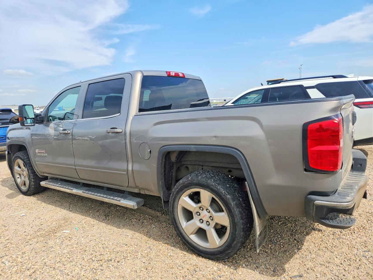 2017 GMC Sierra K1500 Sle - Image 2