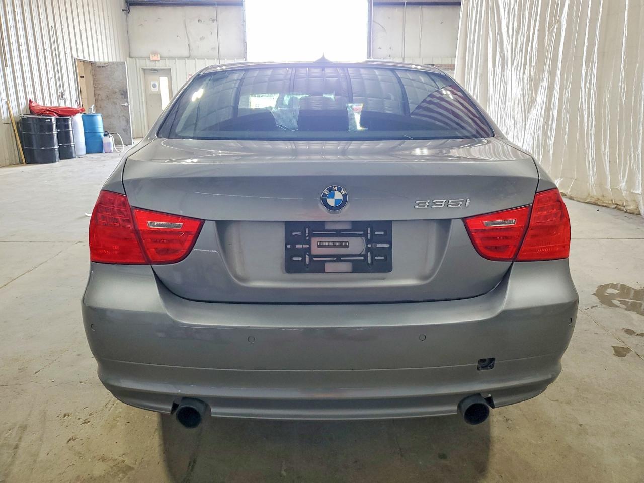 2011 BMW 335 Xi - Фото 6