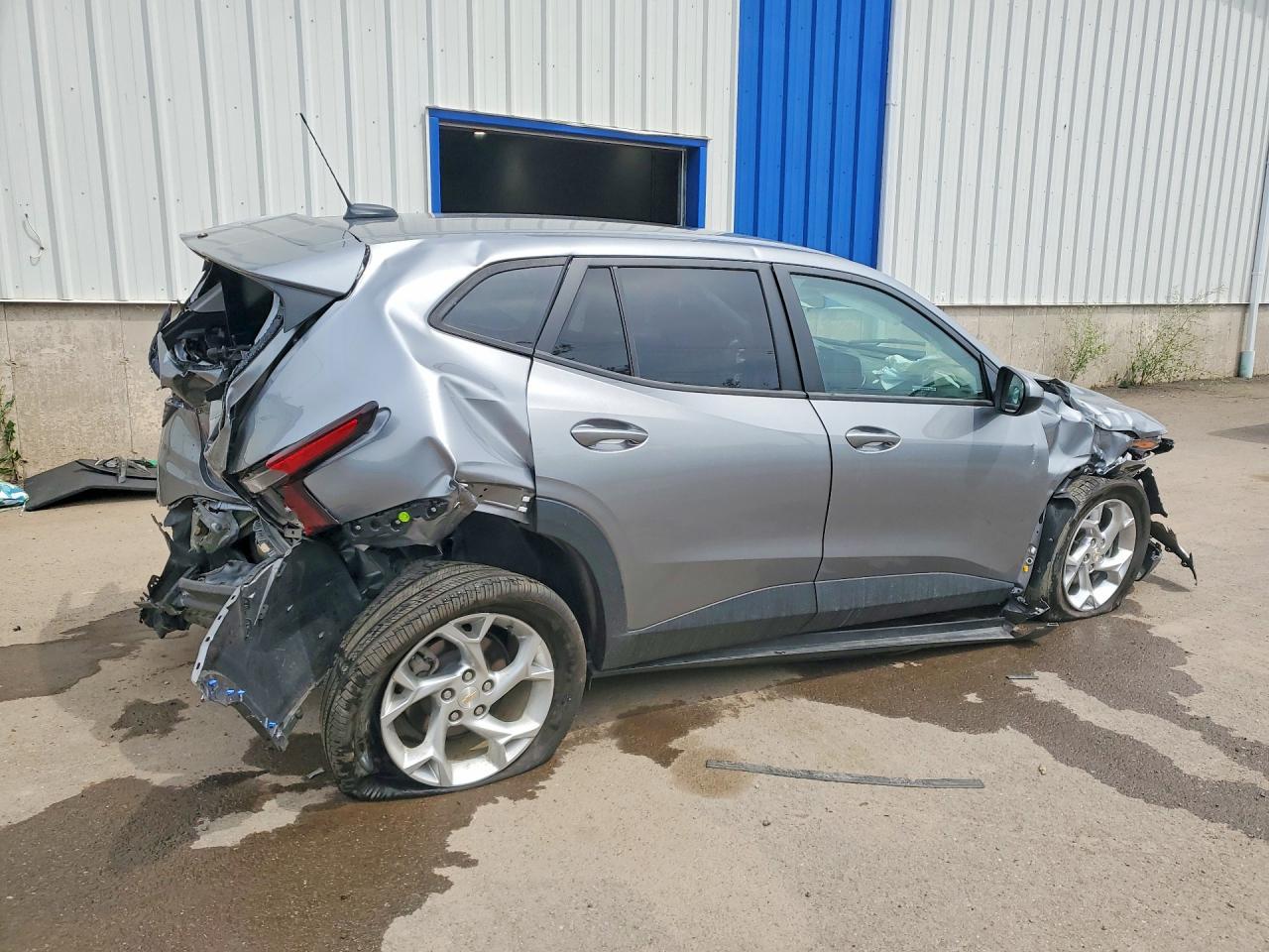 2025 Chevrolet Trax Ls - Image 3