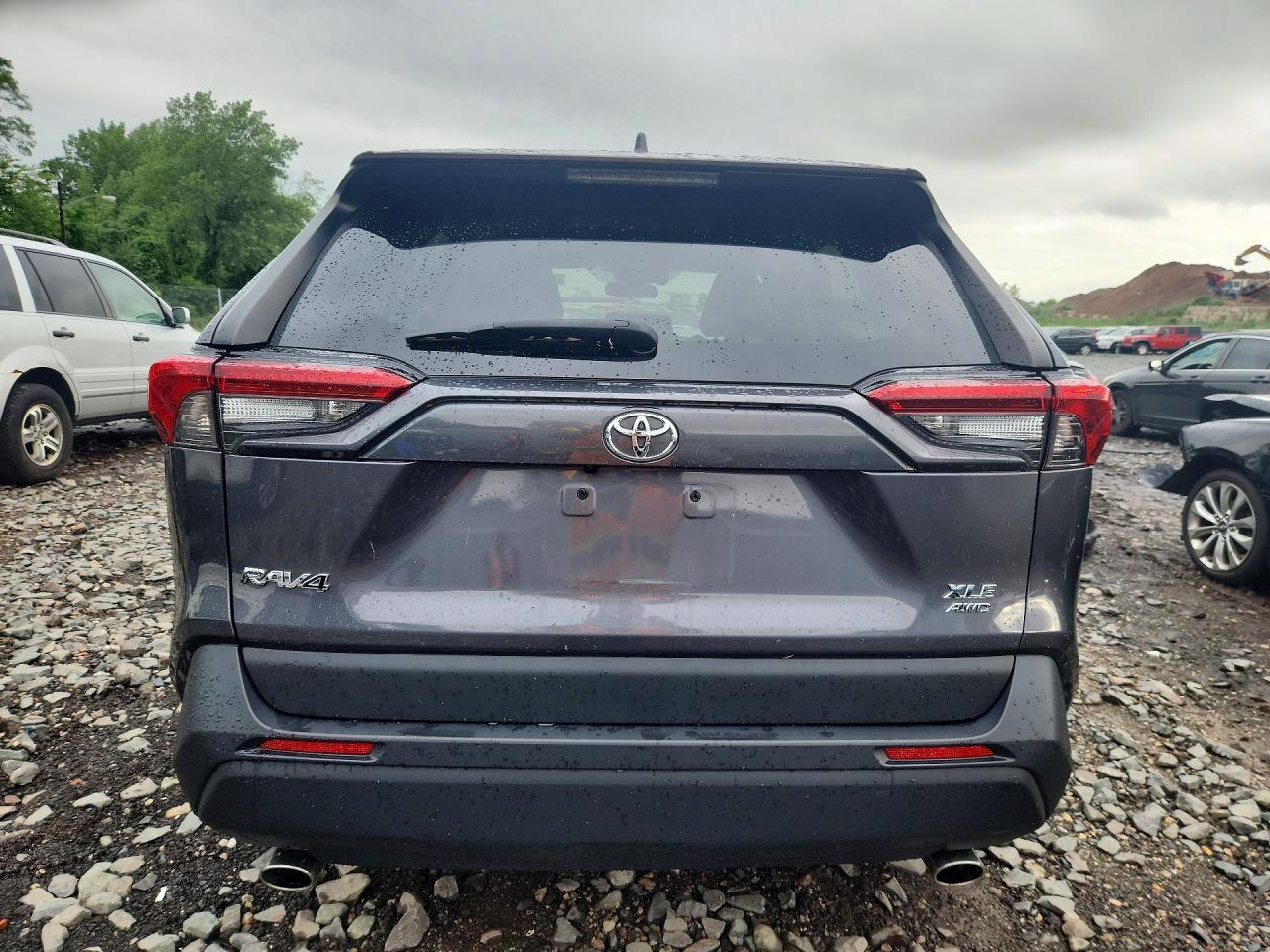 2020 Toyota Rav4 Xle Premium - Image 6