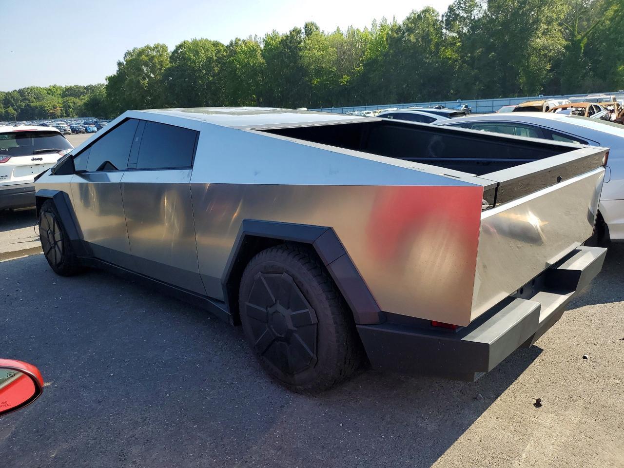 2024 Tesla Cybertruck - Image 2