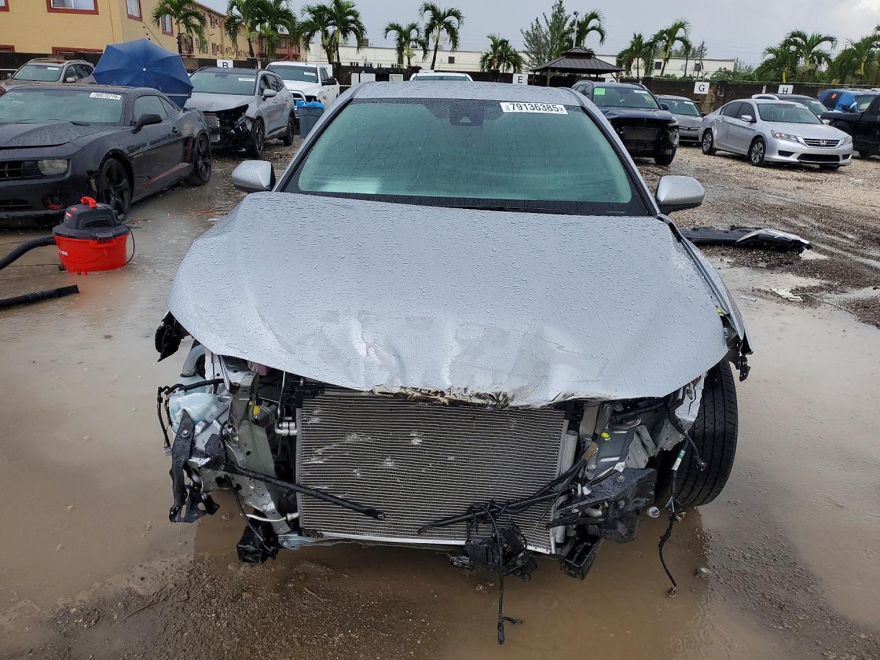 2024 Toyota Camry Le - Фото 5