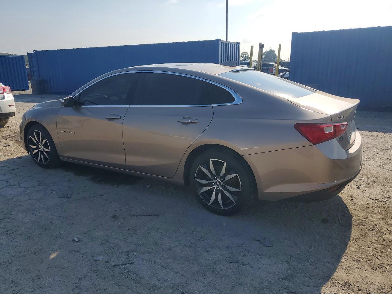 2018 Chevrolet Malibu Lt - Image 2