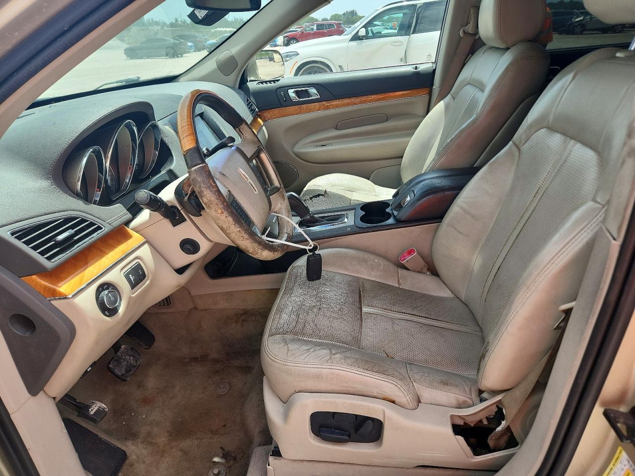 2011 Lincoln Mkt - Фото 7
