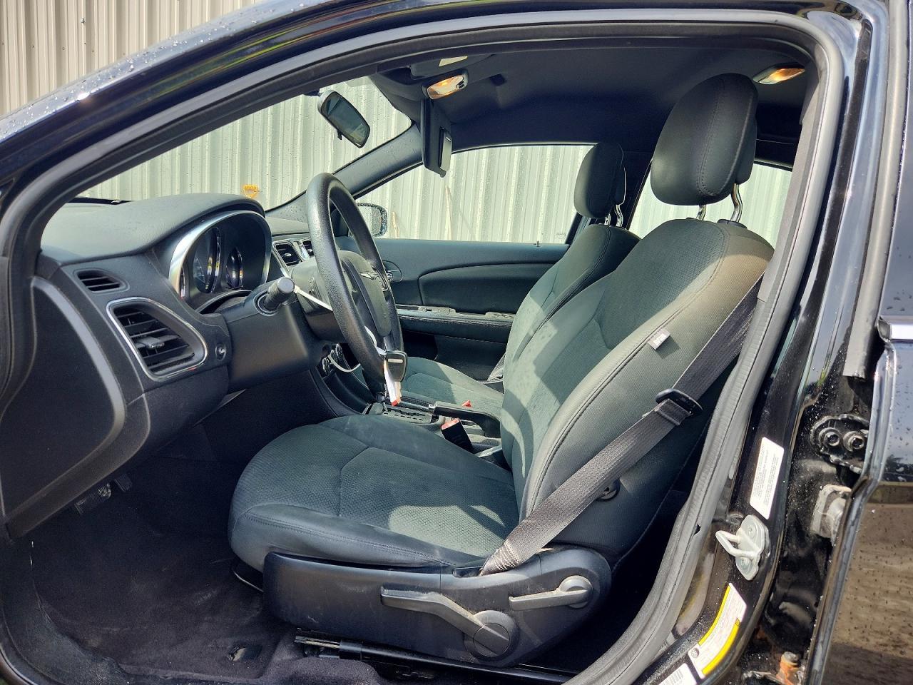 2012 Chrysler 200 Lx - Фото 7