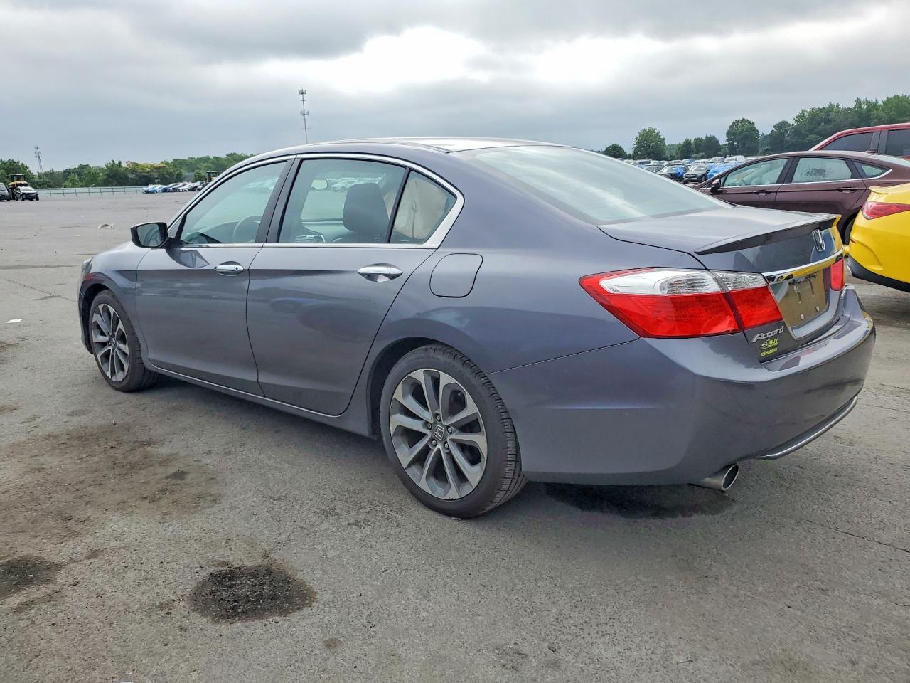 2015 Honda Accord Sport - Фото 2