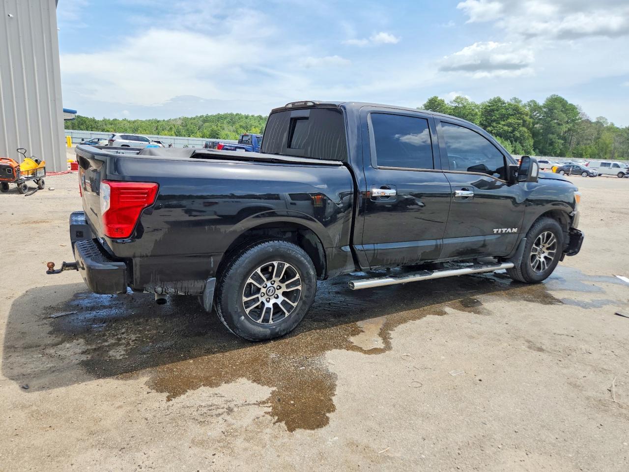 2021 Nissan Titan Sv - Image 3