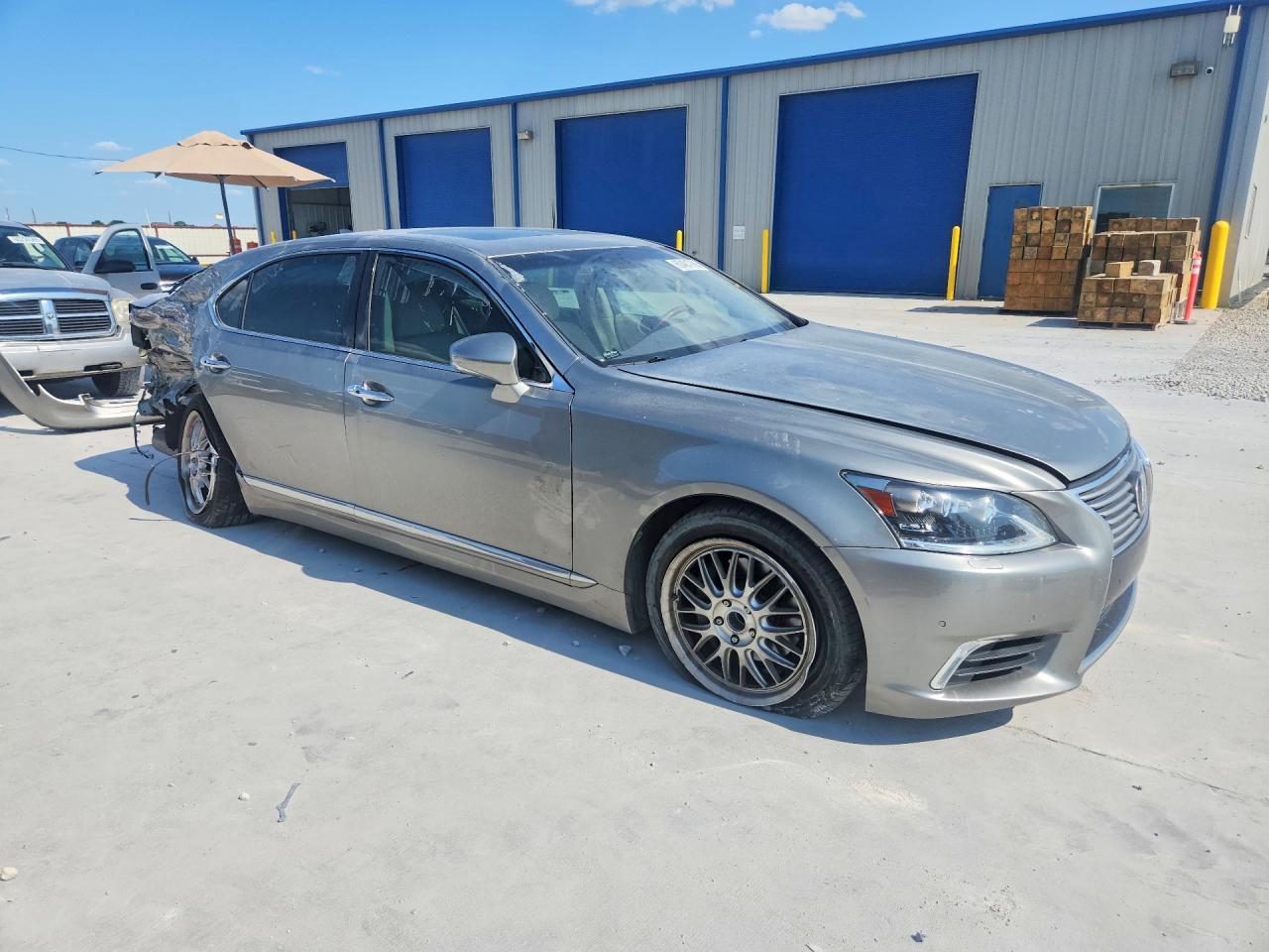 2016 Lexus Ls 460L - Фото 4