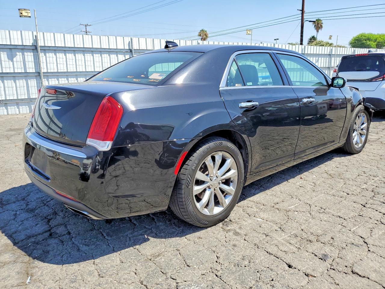 2020 Chrysler 300 Limited - Image 3
