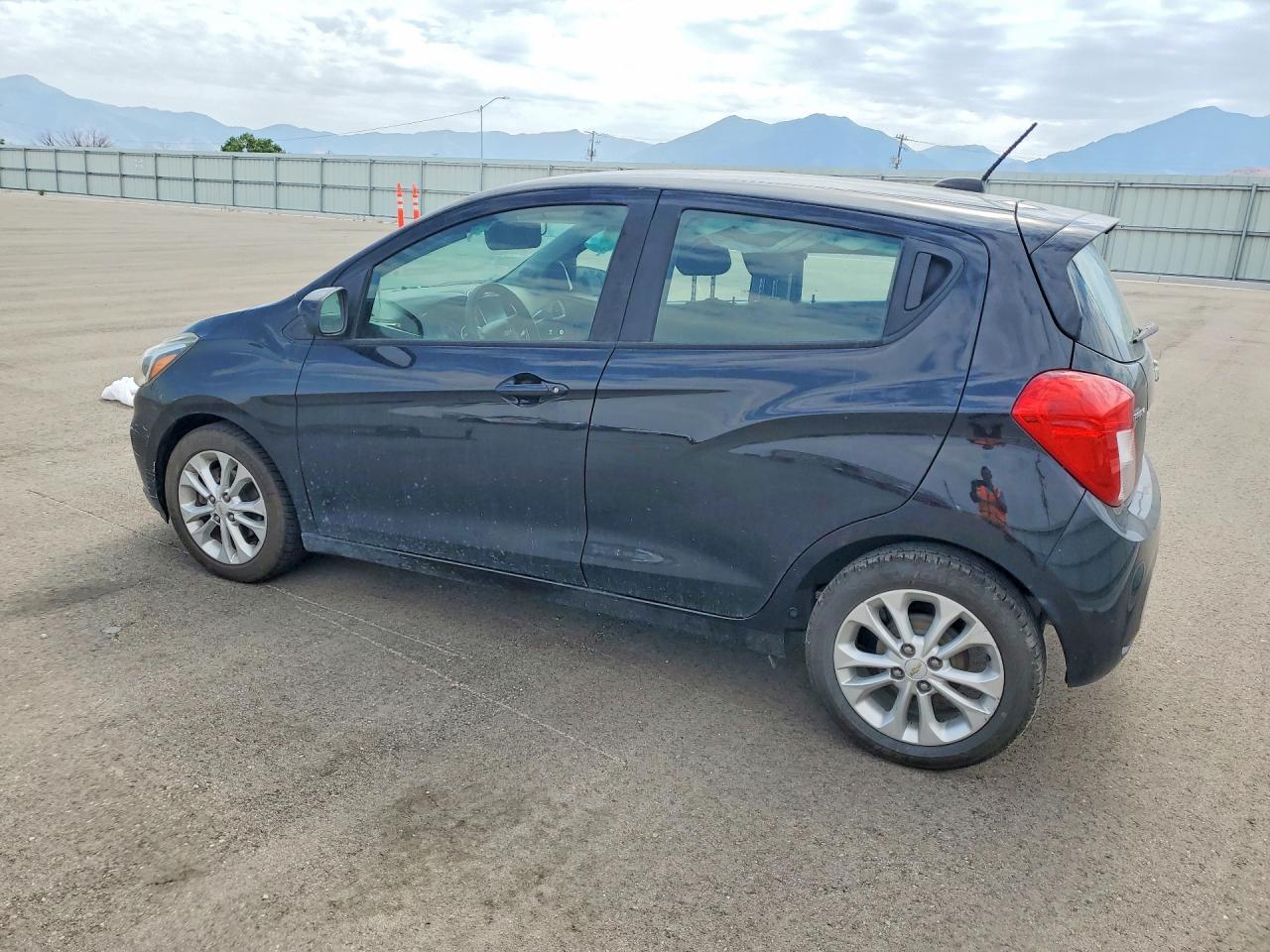 2020 Chevrolet Spark 1Lt - Фото 2