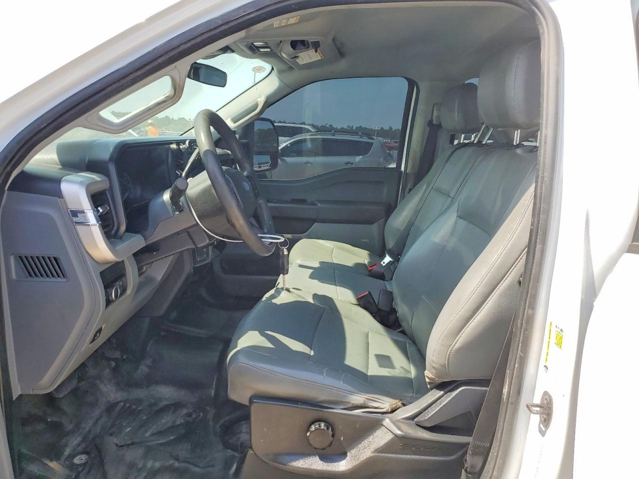 2024 Ford F250 Super Duty - Image 7