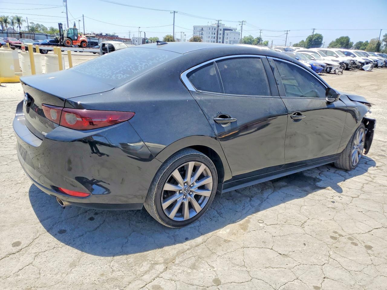 2019 Mazda 3 Preferred - Image 3