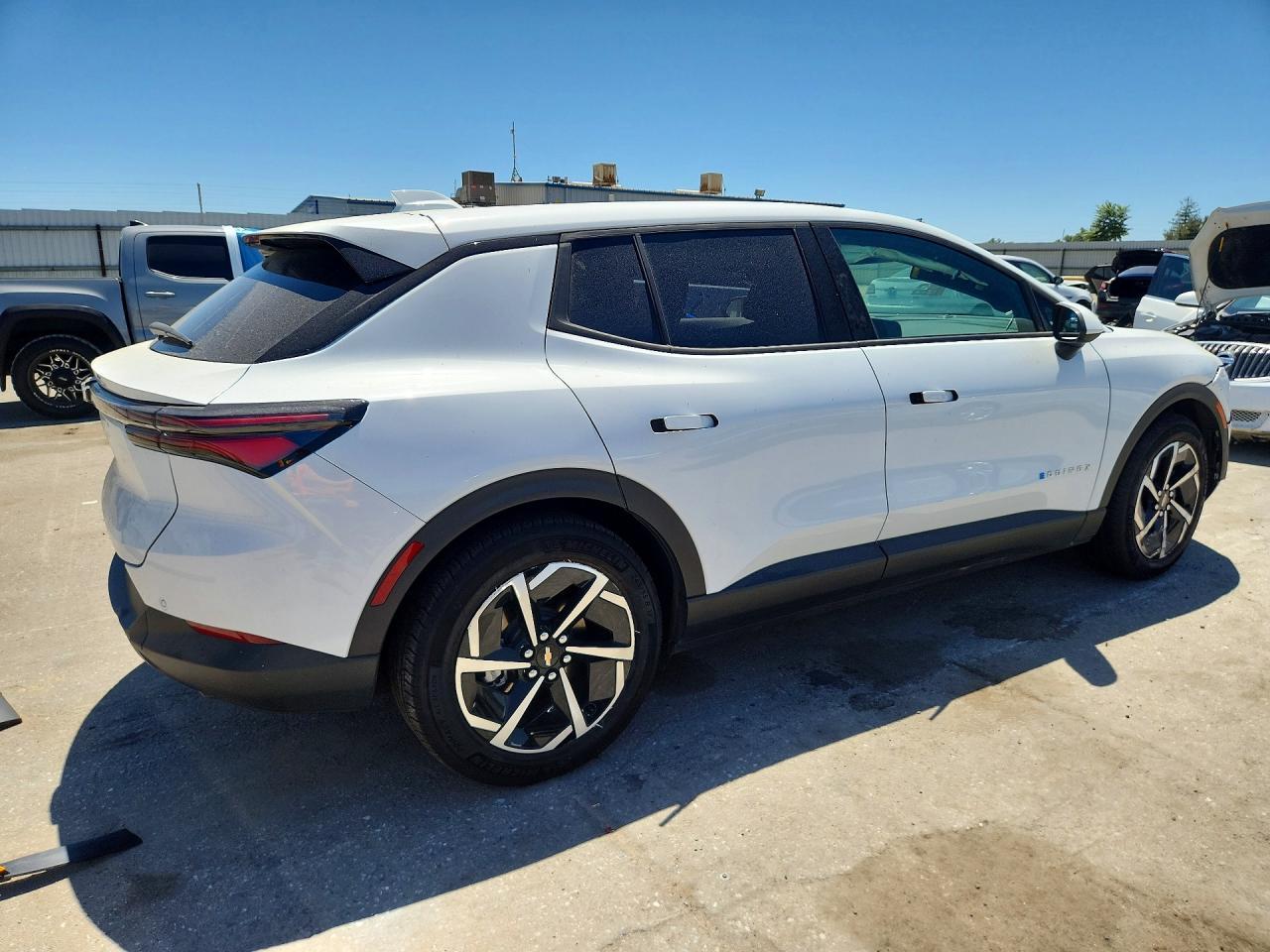 2025 Chevrolet Equinox Lt - Image 3