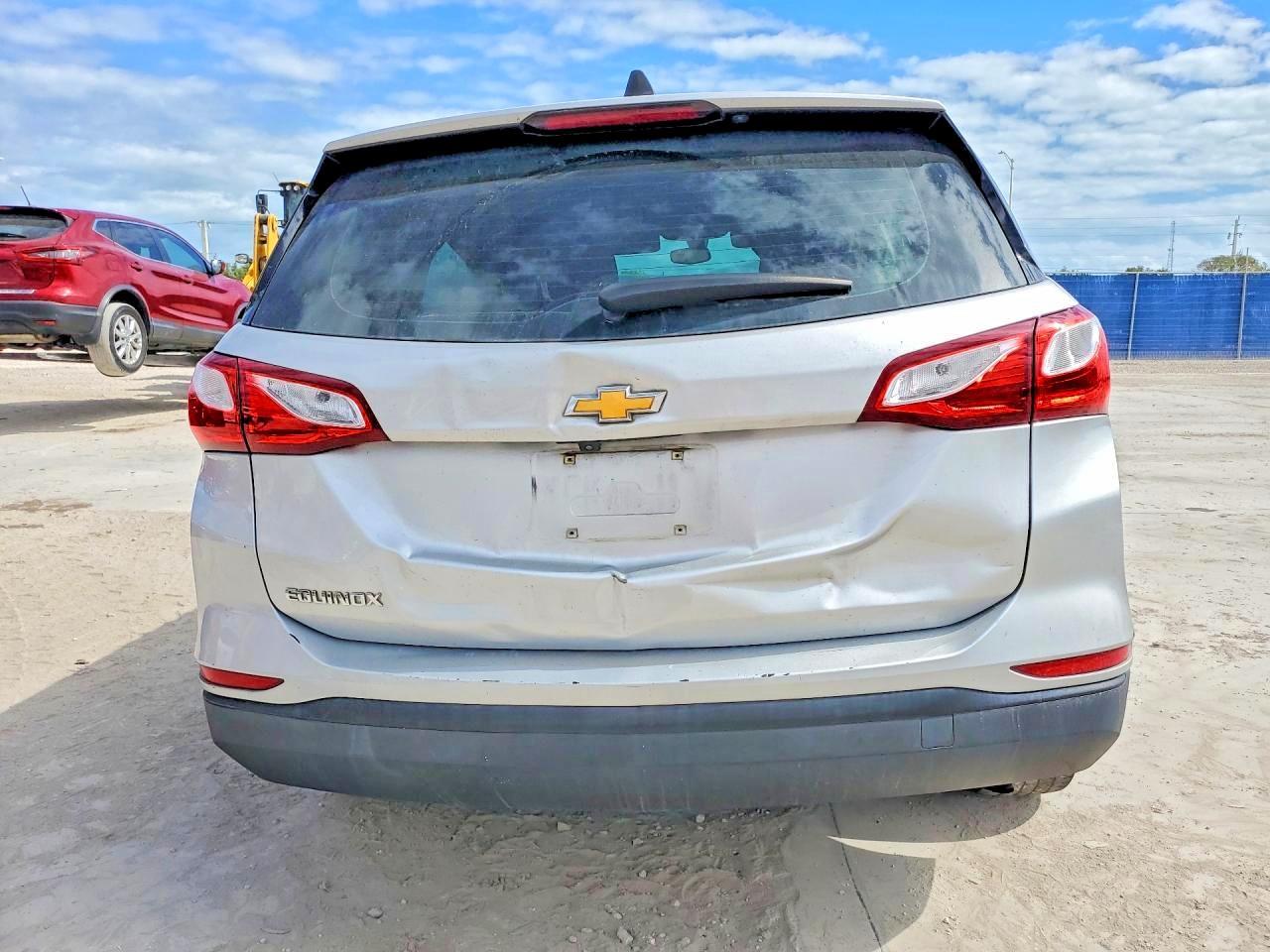 2019 Chevrolet Equinox Ls - Фото 6