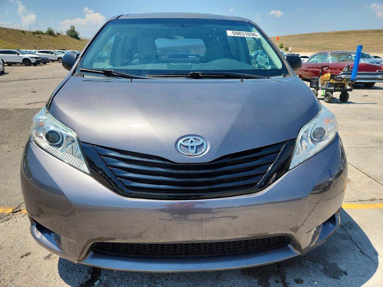 2013 Toyota Sienna L 7-Passenger - Фото 5