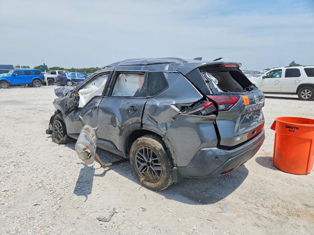 2021 Nissan Rogue S - Image 2