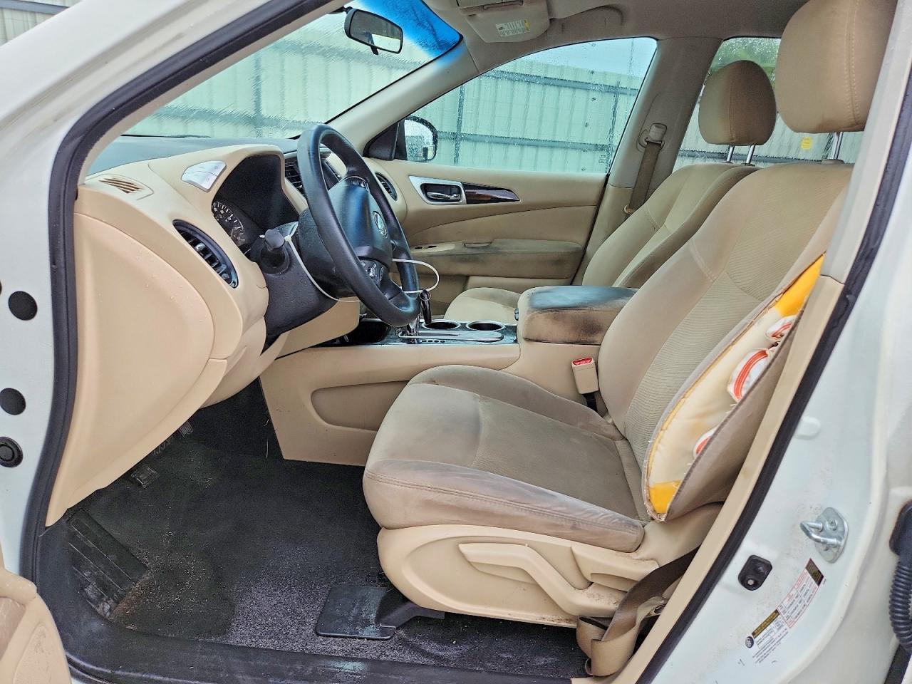 2016 Nissan Pathfinder S - Image 7