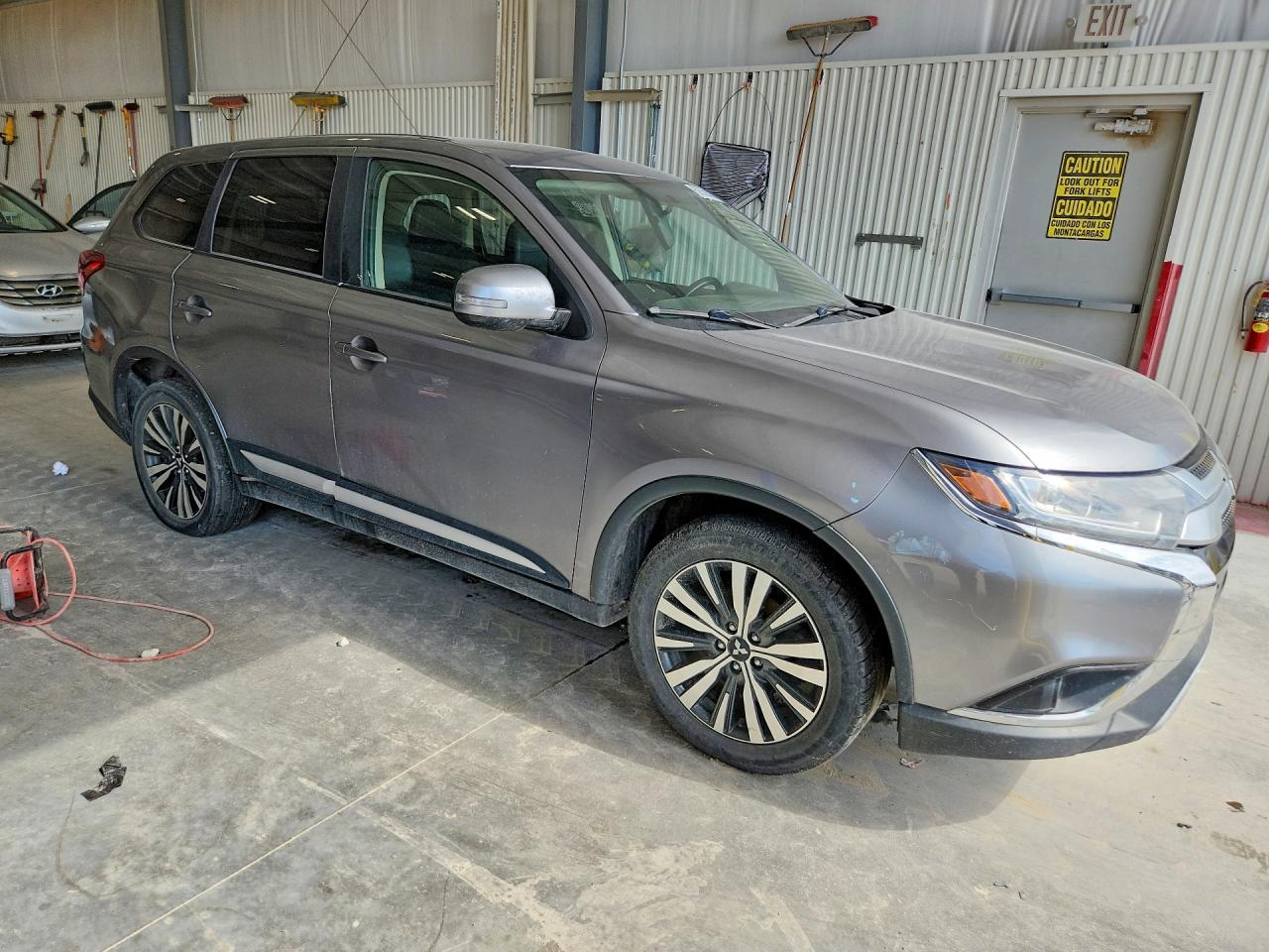 2019 Mitsubishi Outlander Se - Фото 4