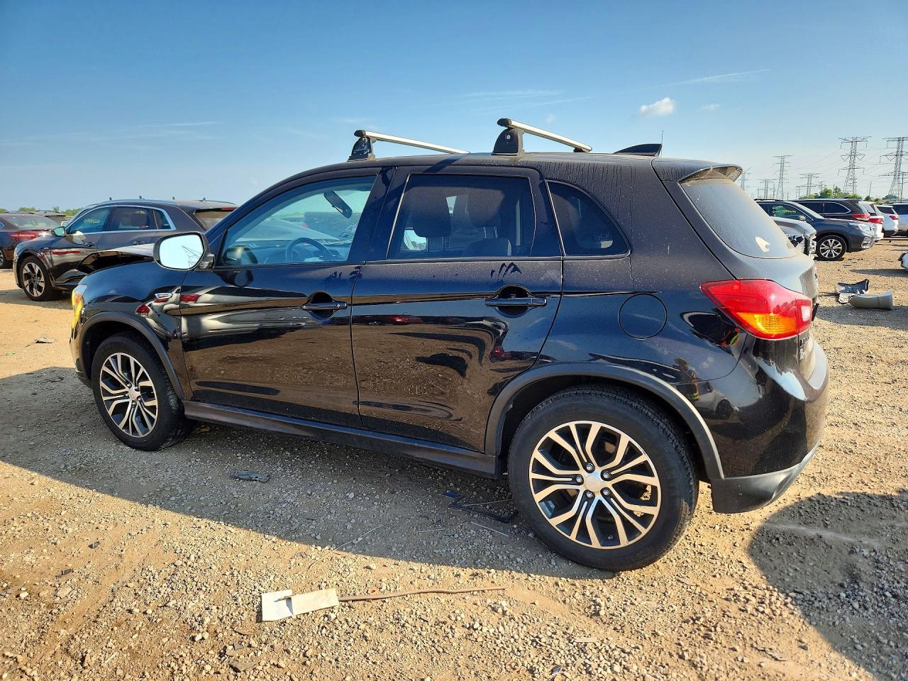 2017 Mitsubishi Outlander Sport Es/Se - Фото 2