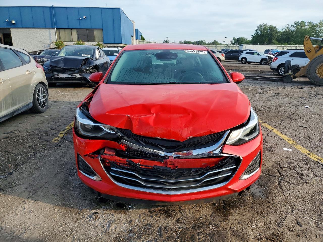 2019 Chevrolet Cruze Premier - Image 5