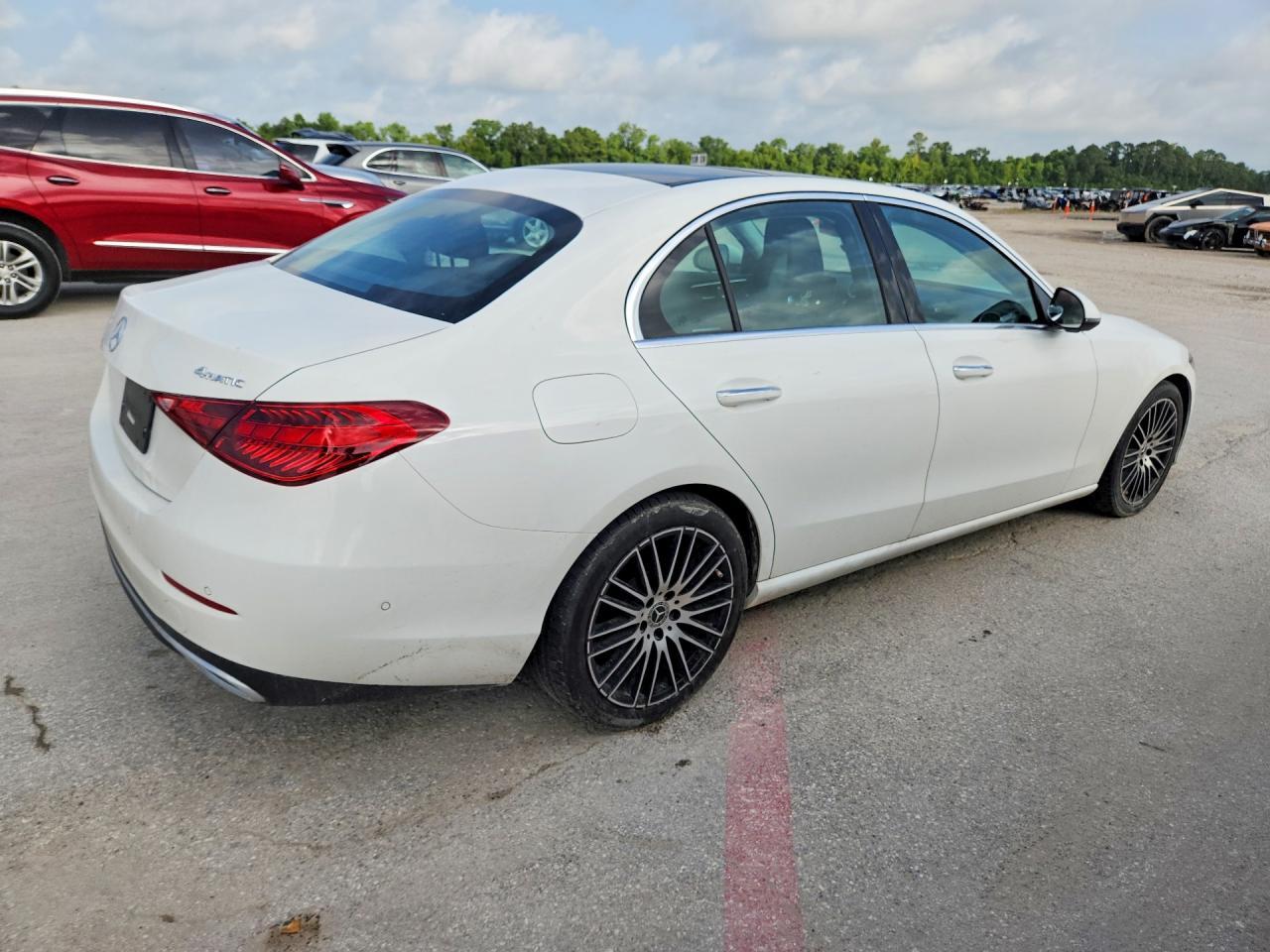 2023 Mercedes-Benz C 300 4Matic - Фото 3